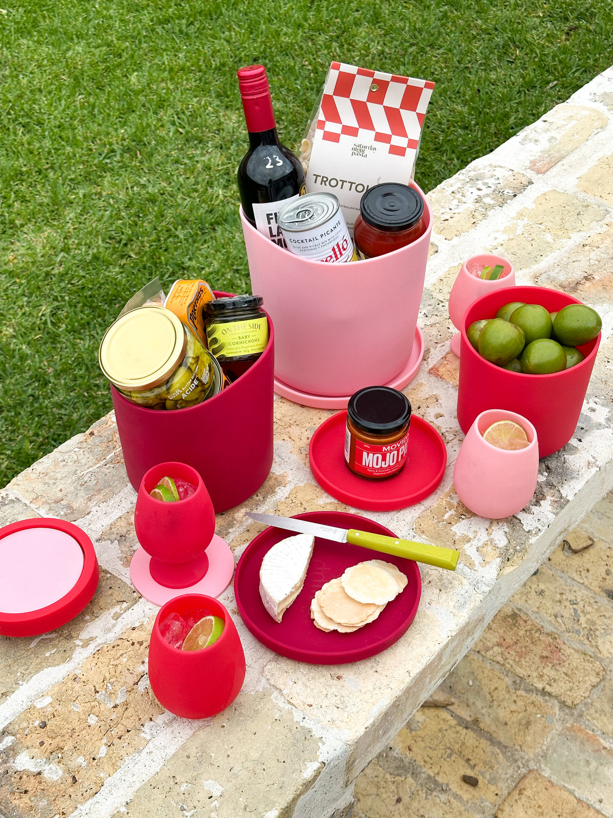 red | swipp 1 | silicone unbreakable pot planter
