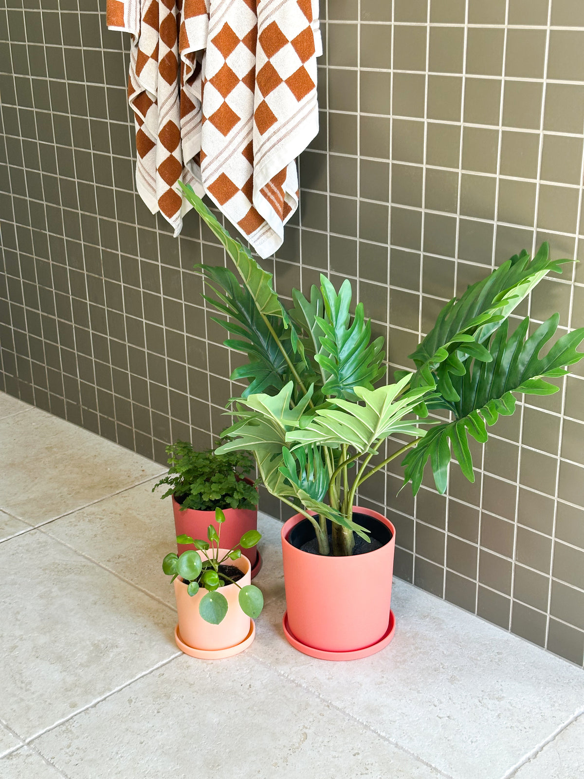 muted orange | swipp 1 | silicone unbreakable pot planter
